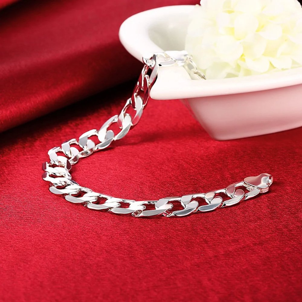 Stunning Miami Cuban Bracelet 8 Inches Long 10mm Wide - Picture 5 of 5